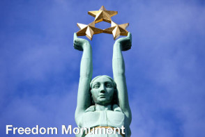 Riga Sightseeing - Freedom Monument